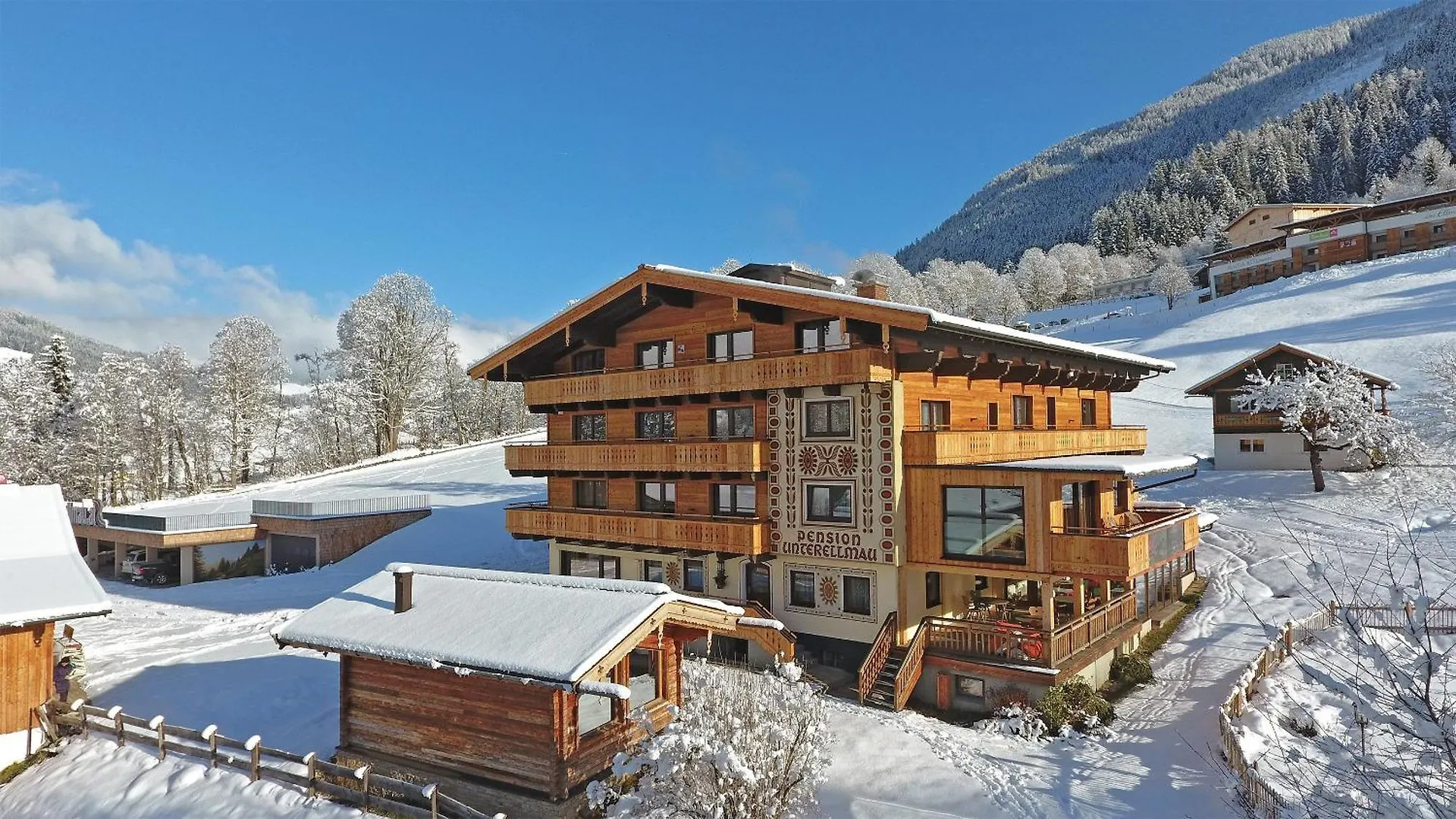 Ski In Ski Out Hotel Unterellmau Saalbach-Hinterglemm