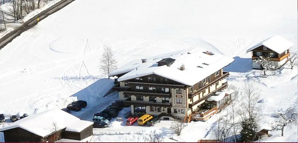 Ski In Ski Out Hotel Unterellmau Saalbach-Hinterglemm