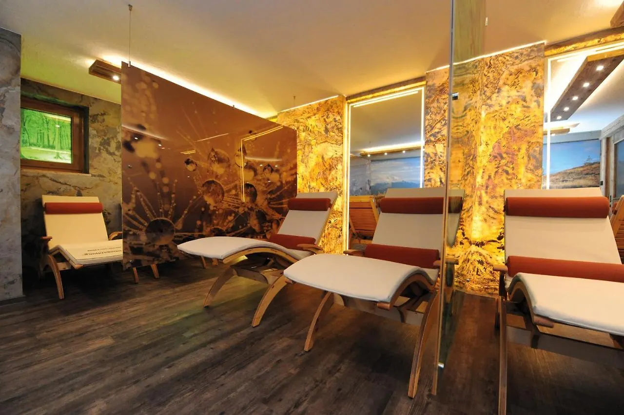 Ski In Ski Out Hotel Unterellmau Saalbach-Hinterglemm 3*,  Austria